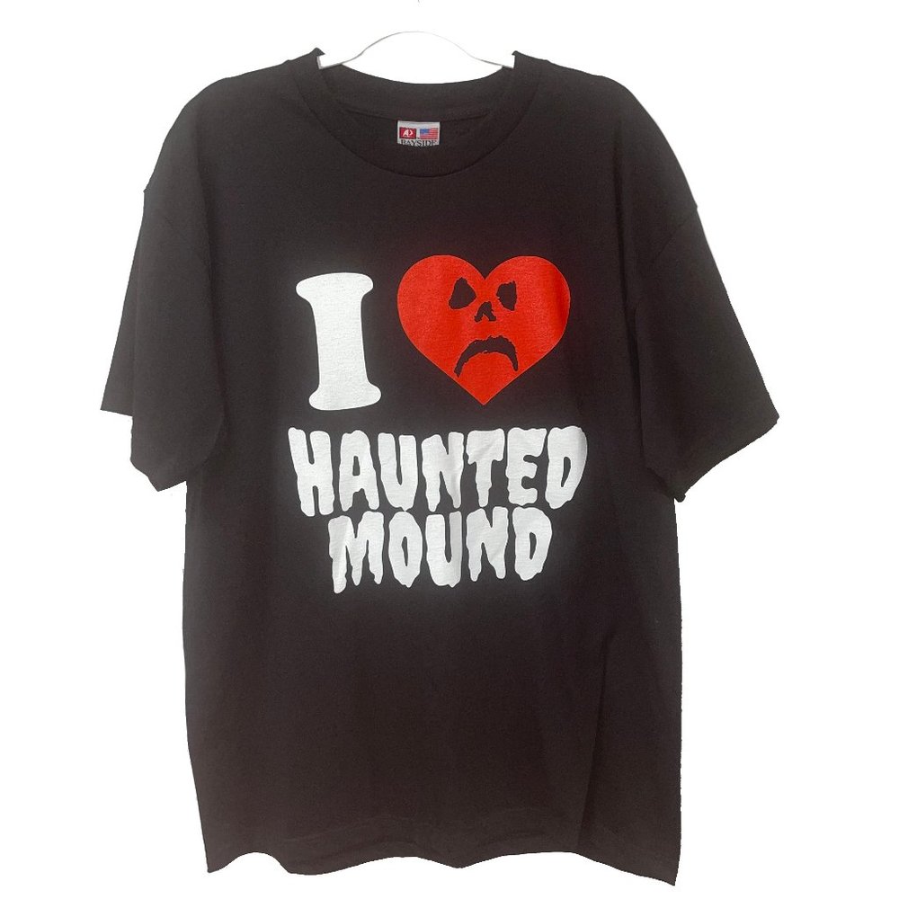 *Never Worn* Haunted Mound I Heart Haunted Mound Classic Tee